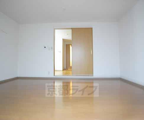 居室・リビング　２００５年築の１ＤＫです