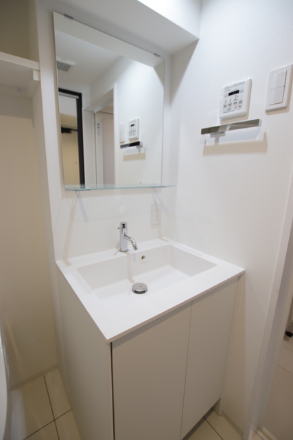 洗面設備　★スタイリッシュな洗面台★