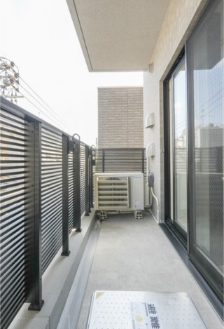 バルコニー　バルコニー