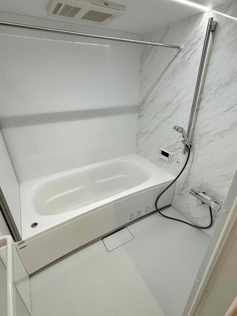 バス・シャワールーム　バス