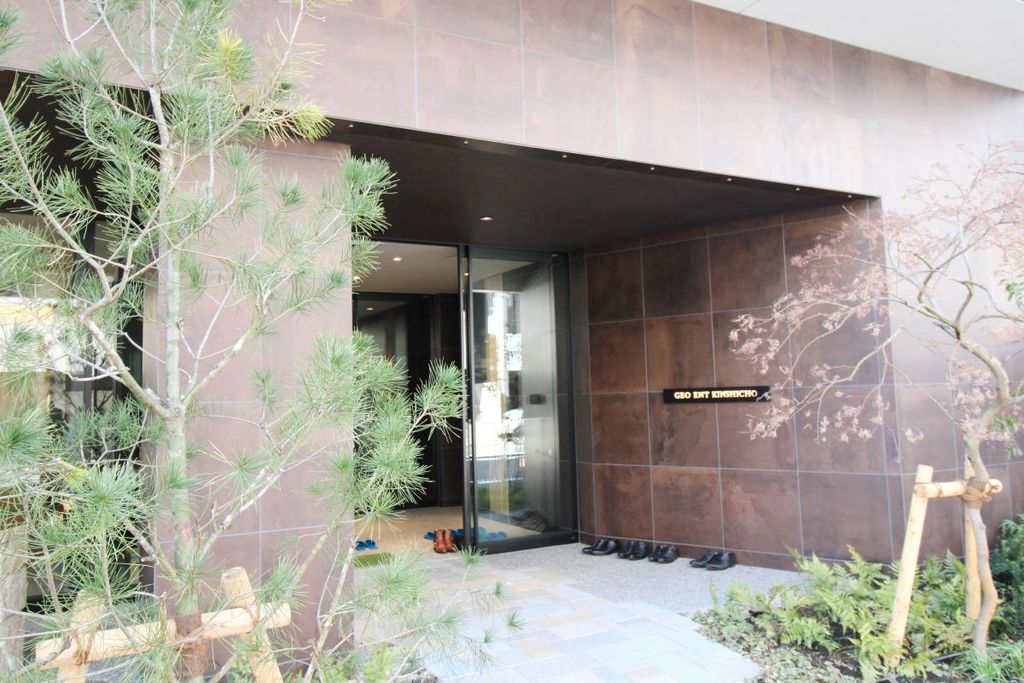 エントランス　エントランス