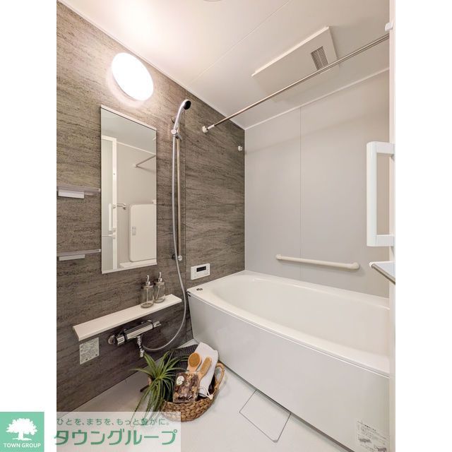 バス・シャワールーム　【家具・家電の備え付けはありません】