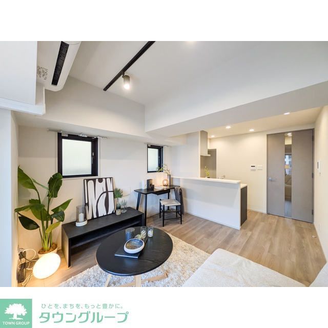 居室・リビング　【家具・家電の備え付けはありません】