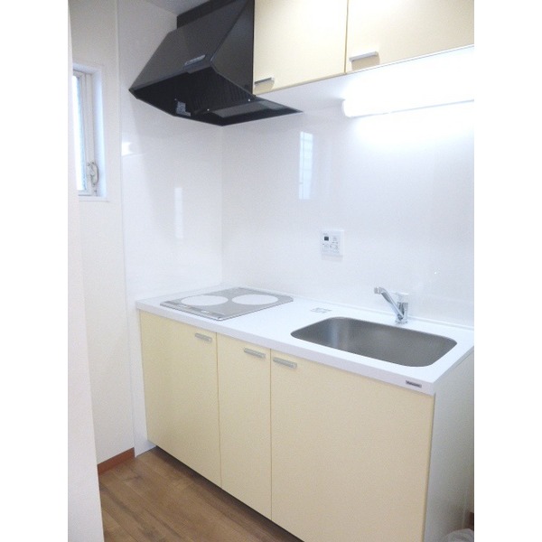 キッチン　明るいキッチンパネル