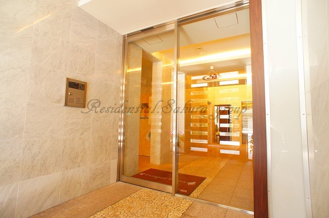 セキュリティ　女性の方でも安心のモニター付きオートロック♪