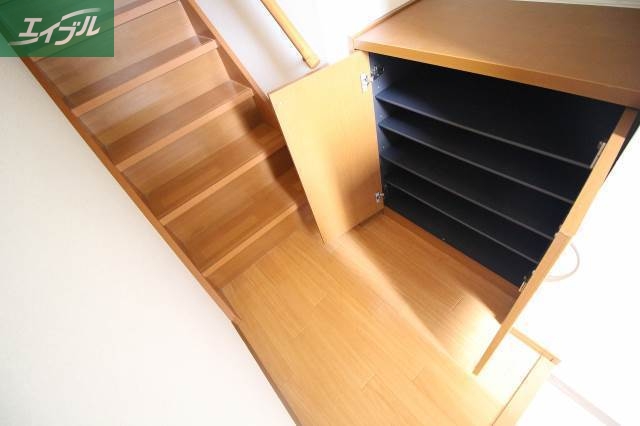 玄関　玄関、下駄箱