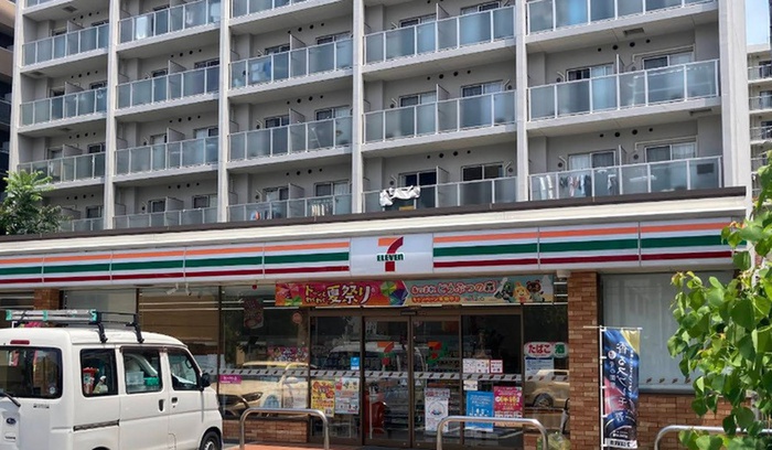 コンビニ　セブンイレブン名古屋新栄２丁目店（コンビニ）まで290m