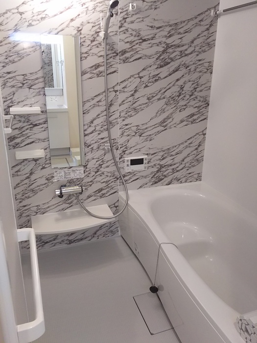 バス・シャワールーム