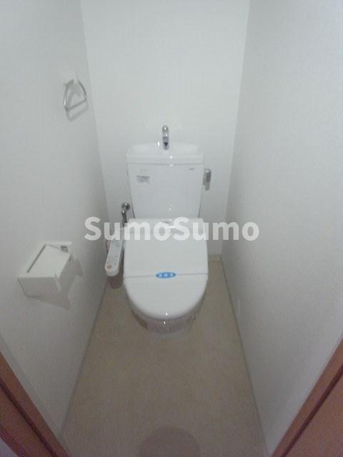 トイレ　落ち着いたトイレです