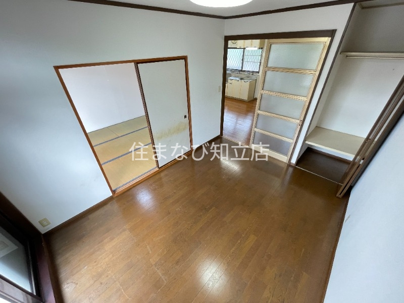 居室・リビング　同型別部屋写真