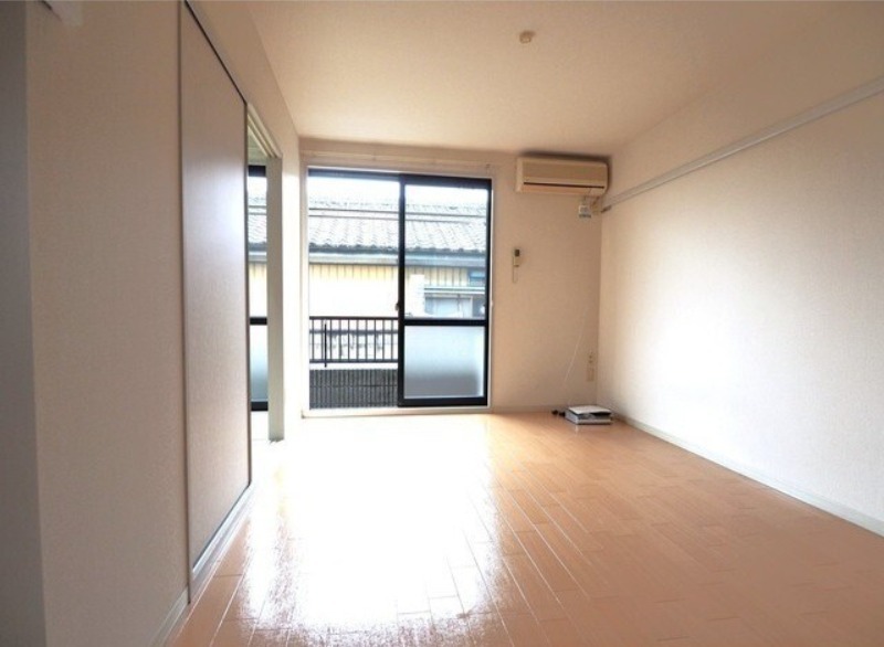 居室・リビング　図面と現状に相違がある場合には現状を優先