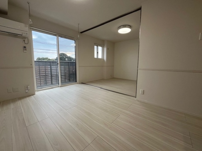 居室・リビング　ゆったりとした居間です