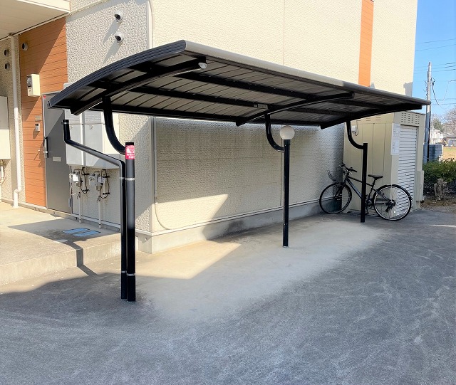 その他　屋根付き駐輪場