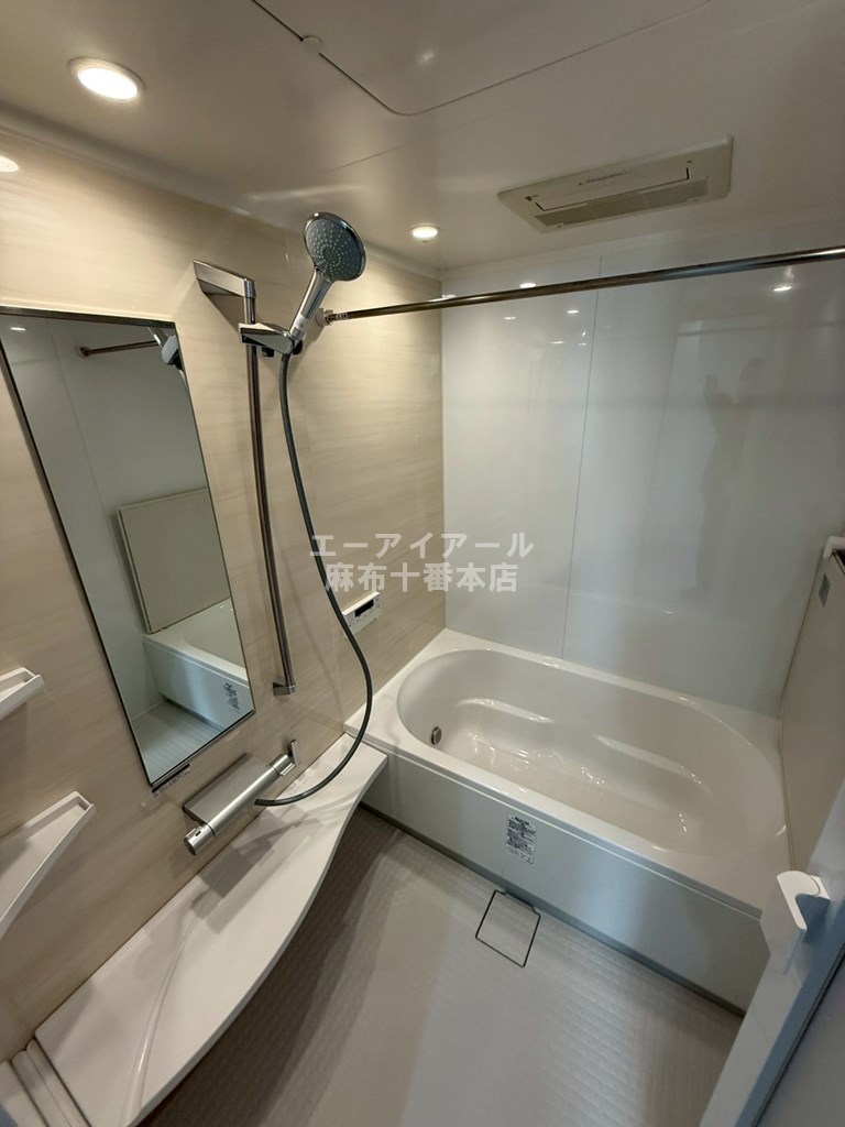 バス・シャワールーム