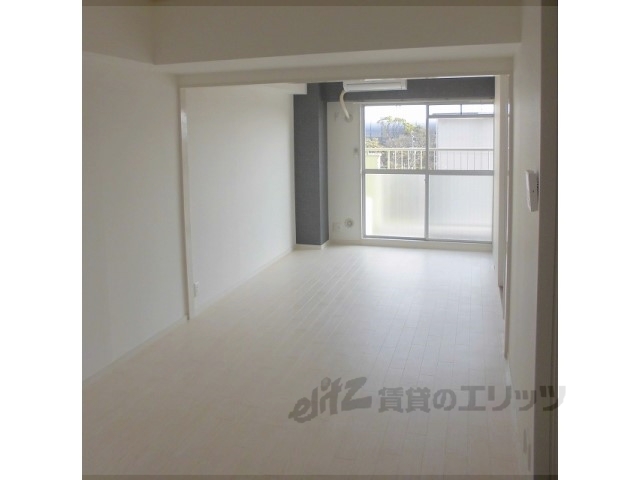 居室・リビング　居室