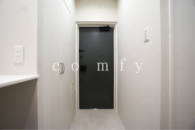 玄関　ダブルロックの玄関