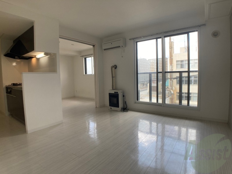 居室・リビング　明るいお部屋は気持ちよく過ごせそうですね。