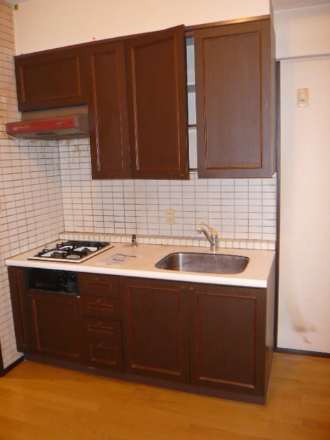 キッチン　コンパクトなキッチンで掃除もラクラク