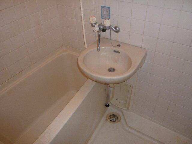 バス・シャワールーム　日々の疲れを癒すお風呂付です