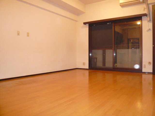 居室・リビング　ゆったりとした居間です