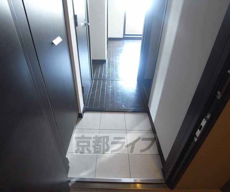 玄関　大きな段差がありません