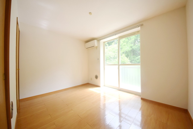 居室・リビング　～リビングでまったり～別号室参考写真