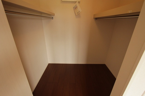 収納　ウォークインクロゼットでたっぷり収納♪