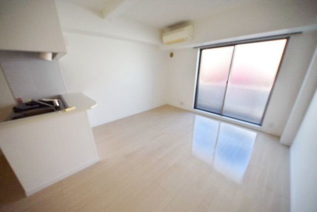 居室・リビング　★ホワイトフローリングです★