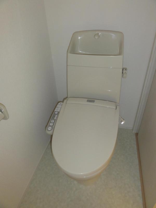 トイレ　ウォシュレット