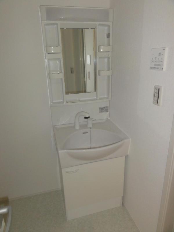 洗面設備　シャンプードレッサー