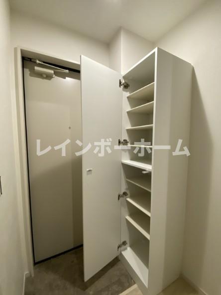 玄関　※同施工会社参考写真となります