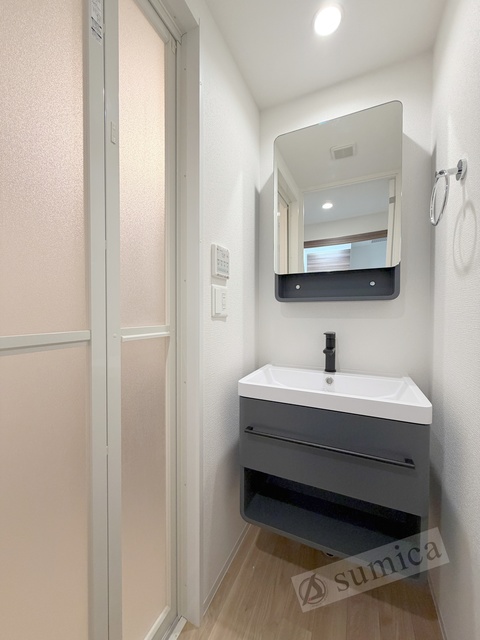 洗面設備　洗面脱衣所付き！独立洗面台が便利です♪♪