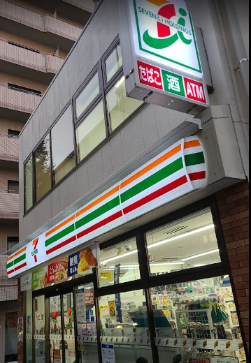 コンビニ　セブンイレブン世田谷コマザワ4丁目店（コンビニ）まで87m