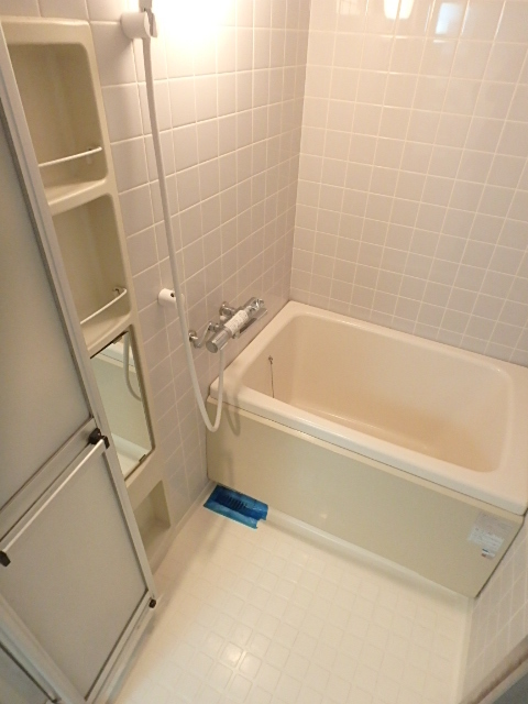 バス・シャワールーム　一日の疲れをリフレッシュ