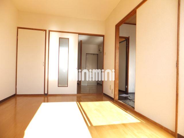 居室・リビング　洋間