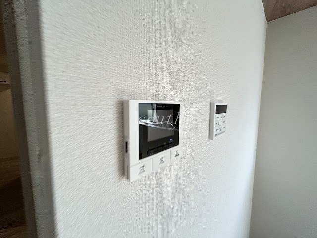 セキュリティ　モニター付きインターホン