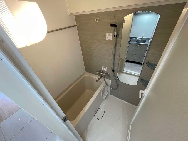 バス・シャワールーム　※同物件の別号室の参考写真です。