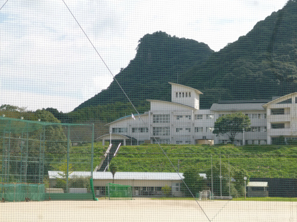 高校・高専　佐賀県立武雄高校（高校・高専）まで2780m