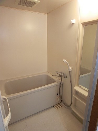 バス・シャワールーム　※別号室参考画像になります。現況優先とします。