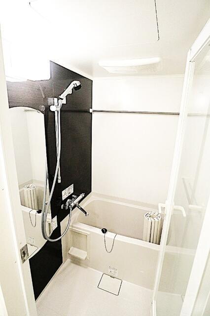 バス・シャワールーム　?