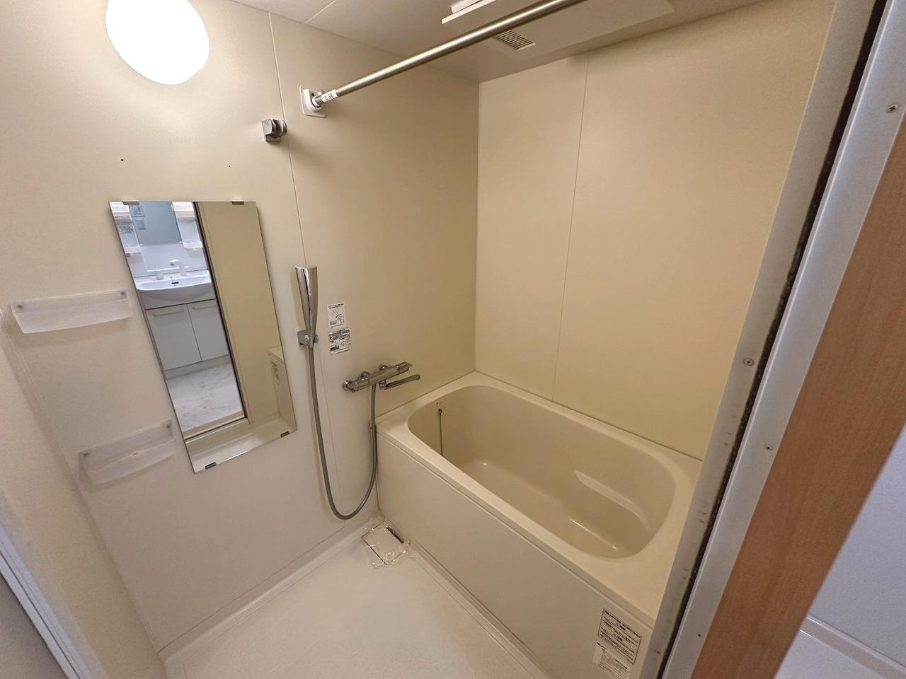 バス・シャワールーム　バス