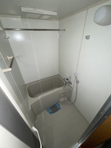 バス・シャワールーム　※同物件の別タイプの写真です
