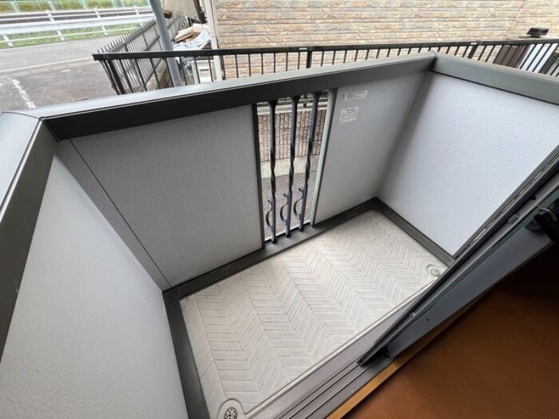 バルコニー　図面と現状に相違がある場合には現状を優先