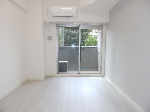 居室・リビング　反転タイプ（イメージ）