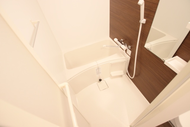 バス・シャワールーム　※別室の参考写真の為、現況優先です。