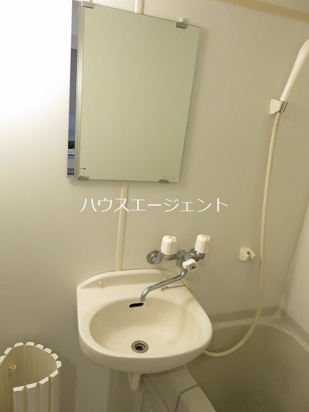 洗面設備　洗面台です※参考写真は別号室です。