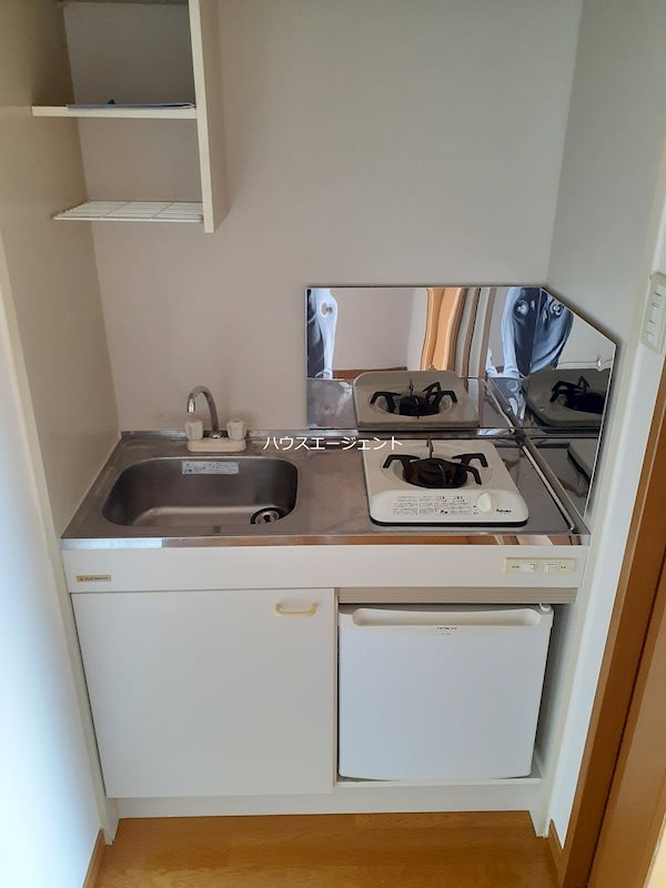 キッチン　嬉しい冷蔵庫付き※参考写真は別号室です。