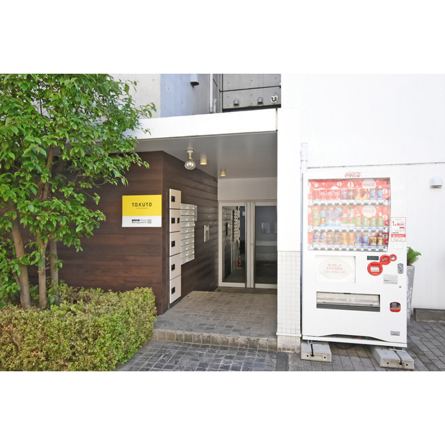 エントランス　清潔なエントランスです