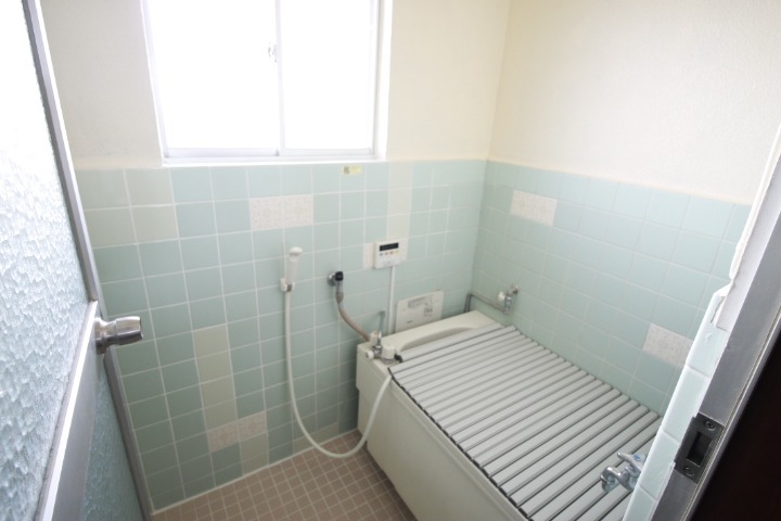 バス・シャワールーム　別部屋参考写真