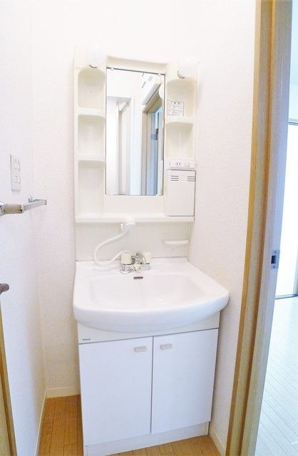 洗面設備　別部屋の参考写真です。